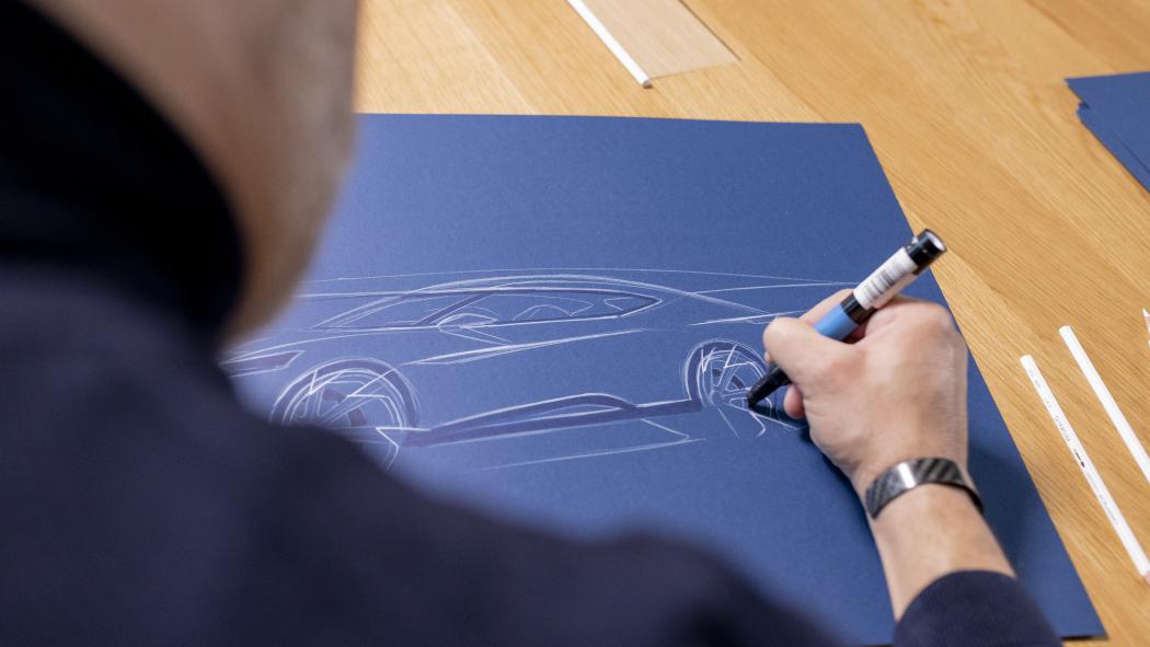 Jorge Díez, capo design CUPRA, e il suo team hanno iniziato a delineare il profilo di un nuovo SUV coupé completamente elettrico